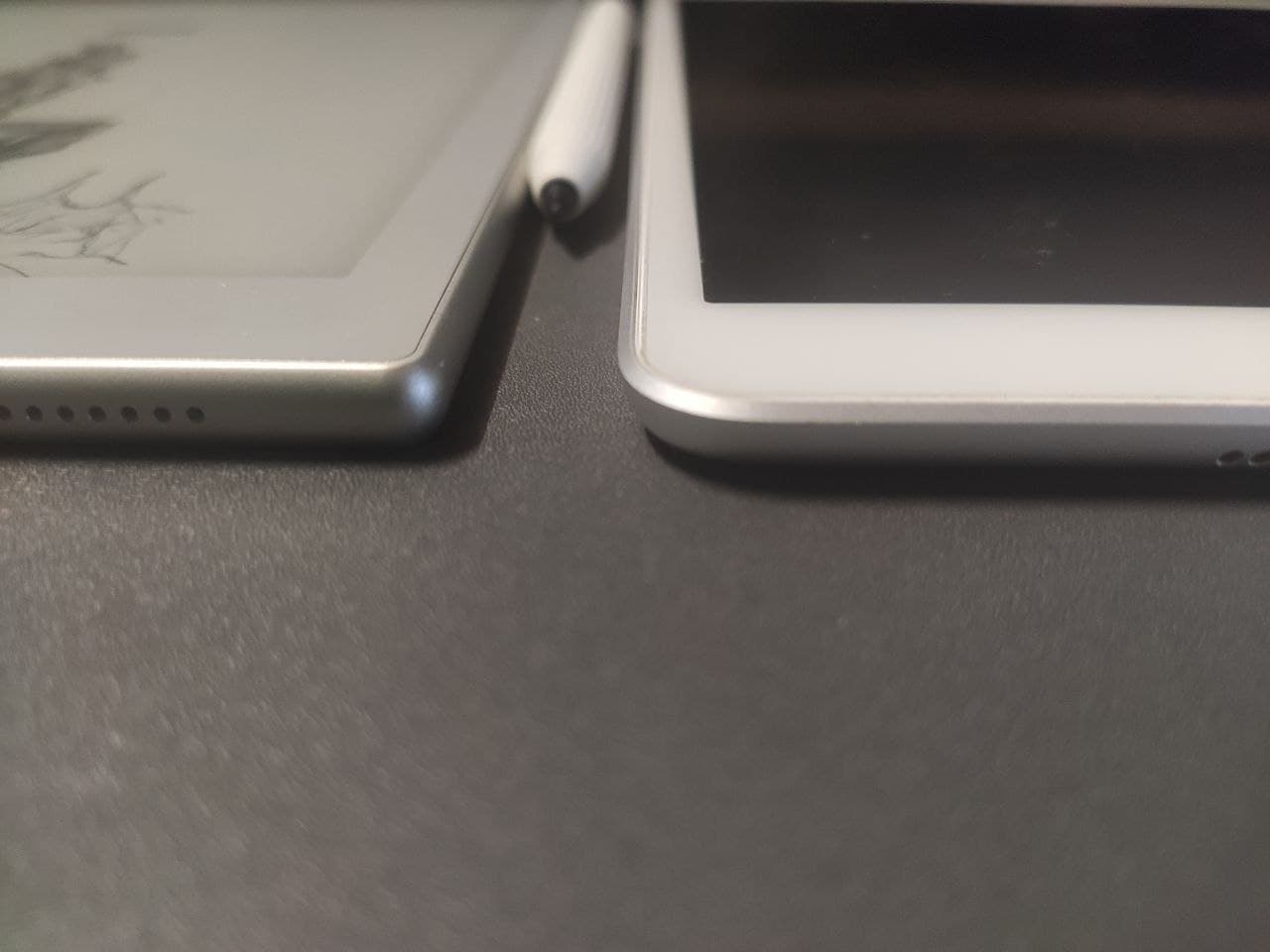 左：NoteX 右：iPad air 3